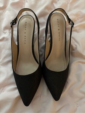 Kelly & Katie Black Pointed Slingback Kitten Heels